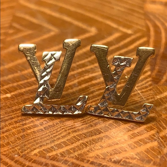 LOUIS VUITTON Brass Essential V Stud Earrings Gold 313454